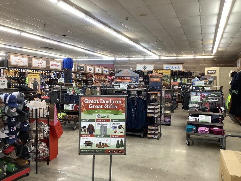 Images Tractor Supply Co.