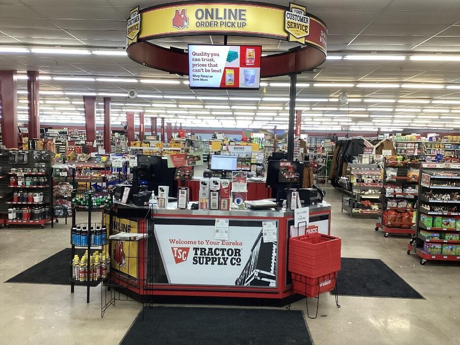 Images Tractor Supply Co.