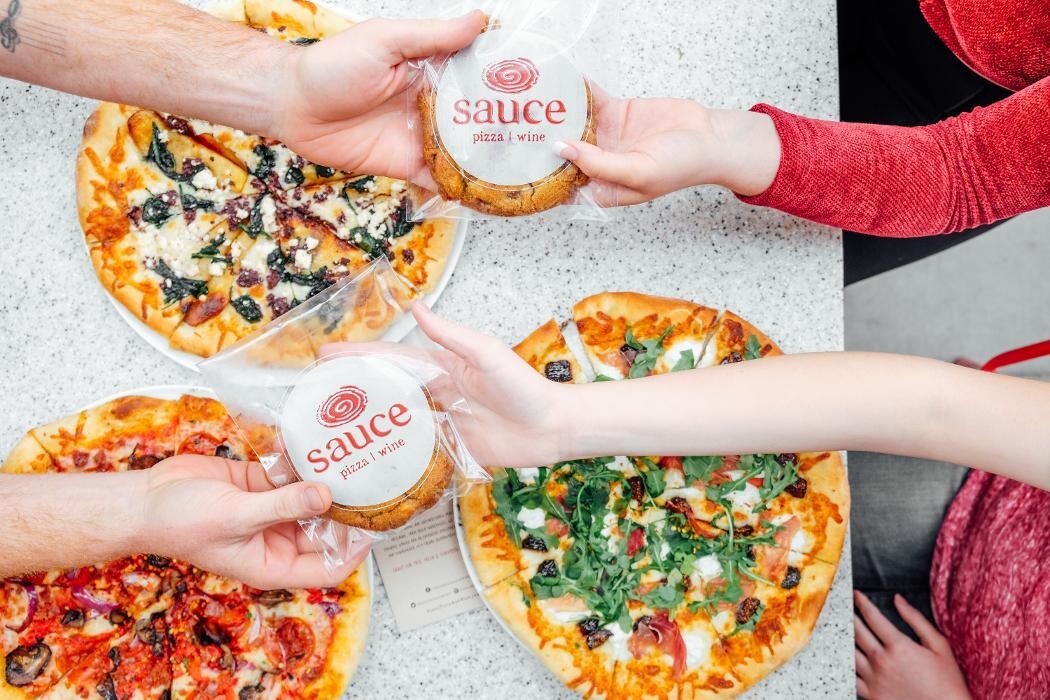 Images Sauce Pizza & Wine