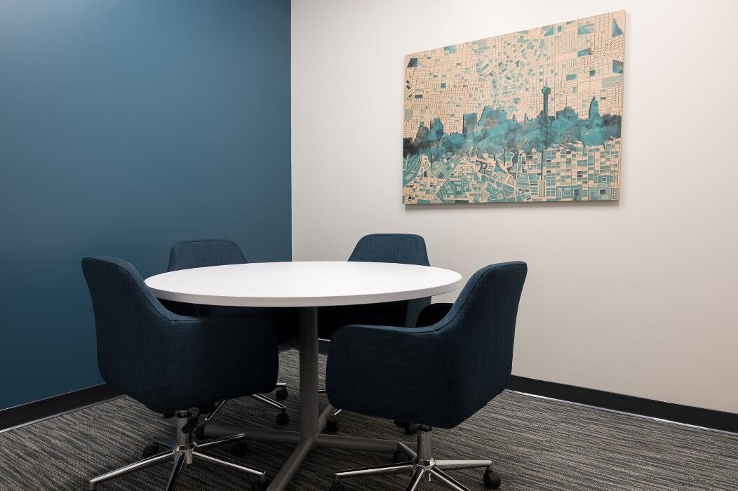 Images Urban Office - Century Heights