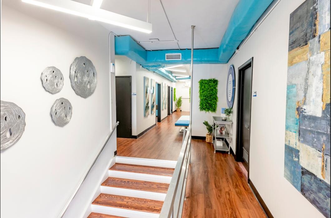 Images Urban Office - Heights Commons