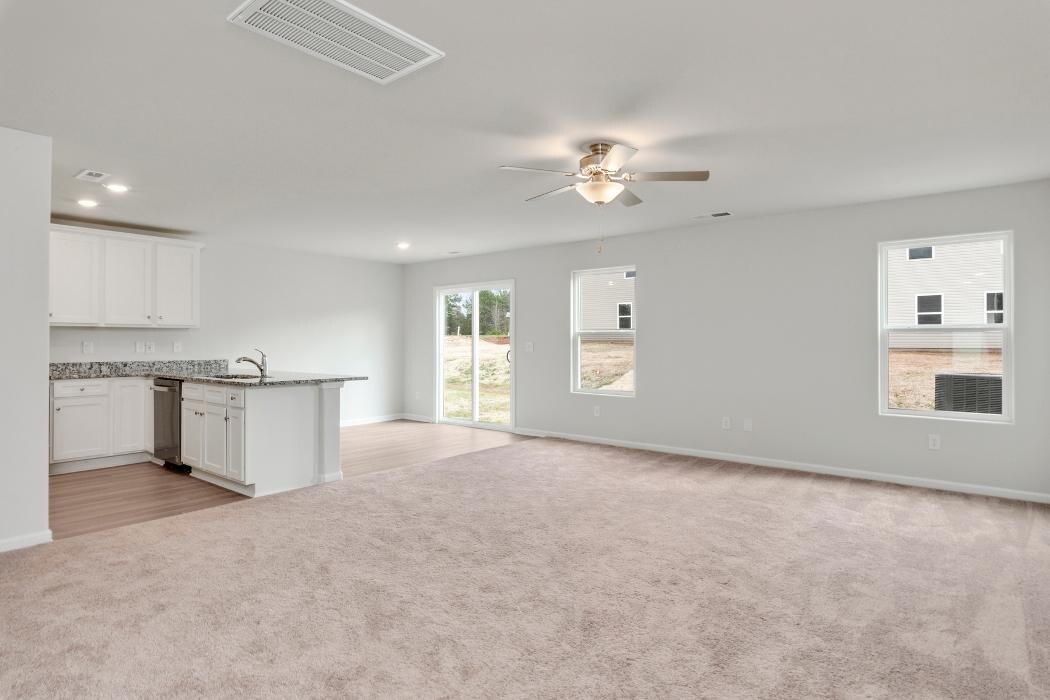 Images LGI Homes - Stagecoach Station