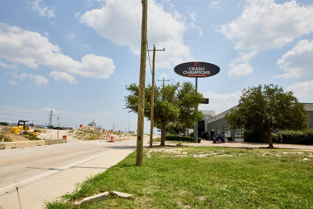 Images Crash Champions Collision Repair LBJ/Garland