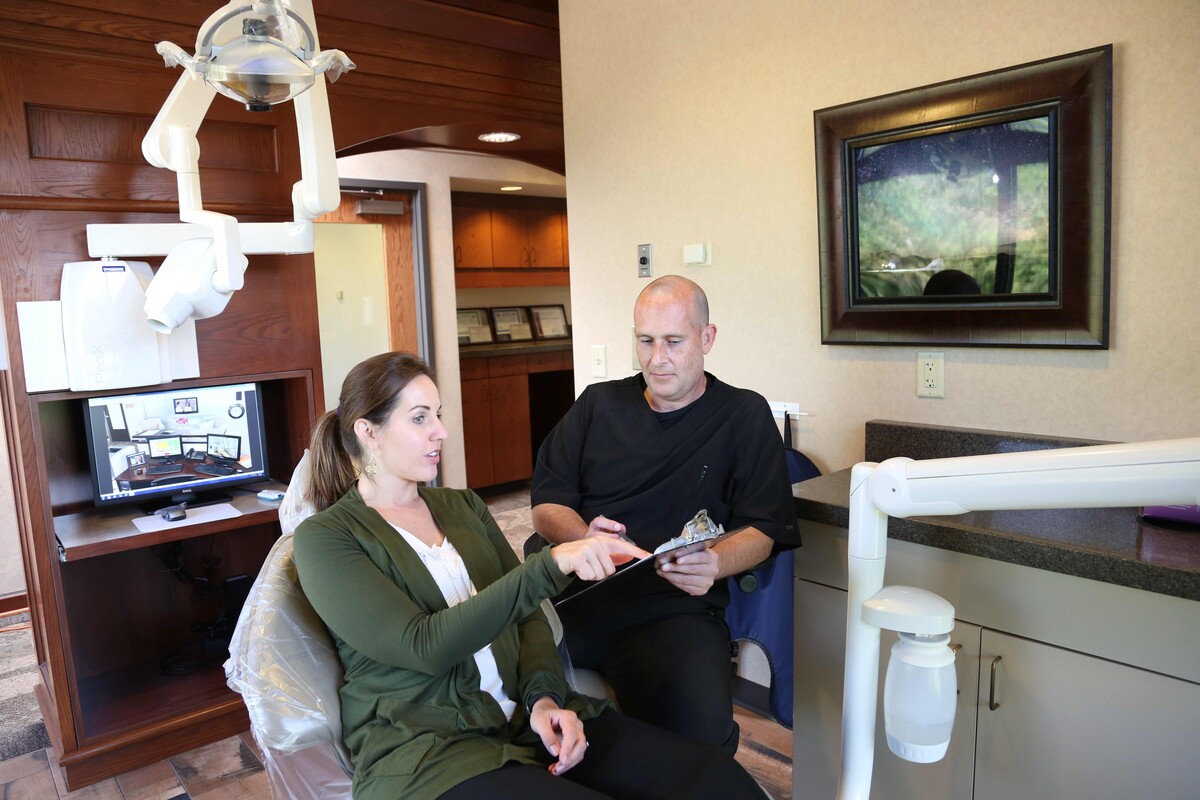 Images Marshall T. Lavin DDS