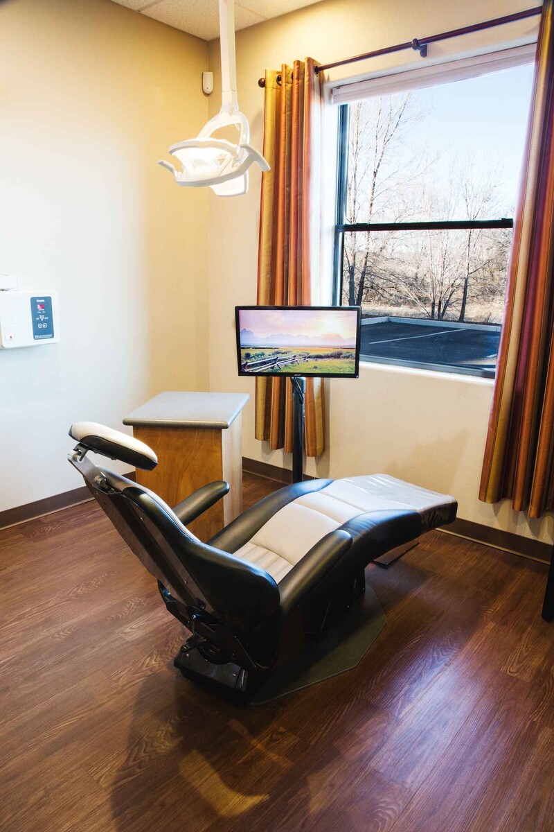 Images Distinctive Dental Care