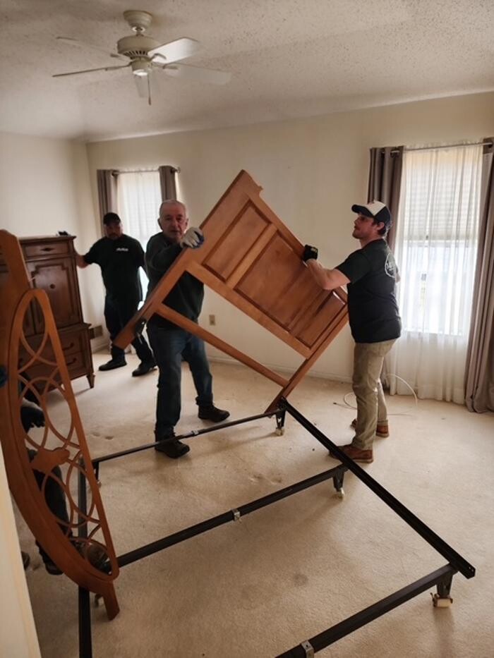 Images 1-800-Junk-Gone