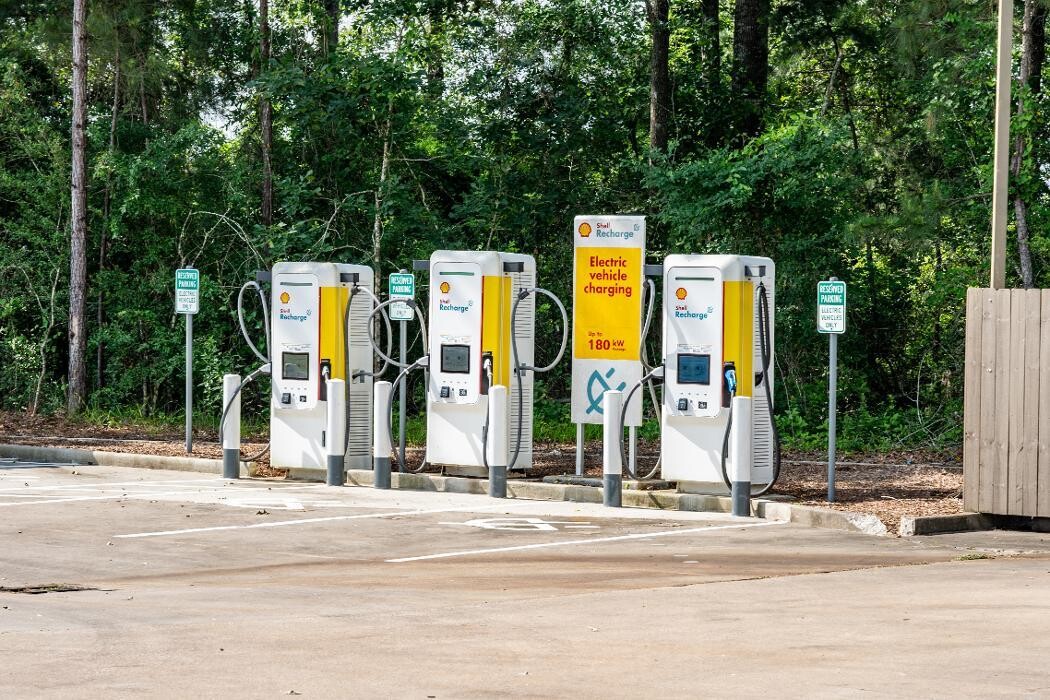Images Shell Recharge Charging Station
