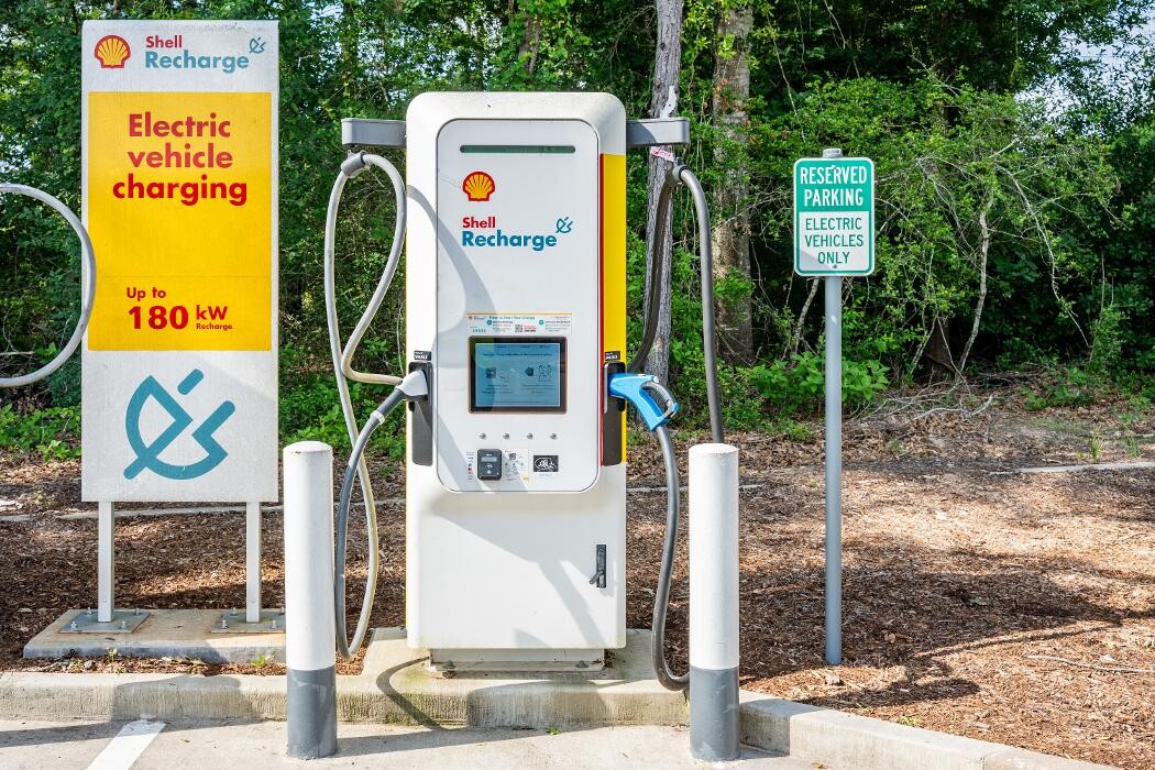 Images Shell Recharge Charging Station