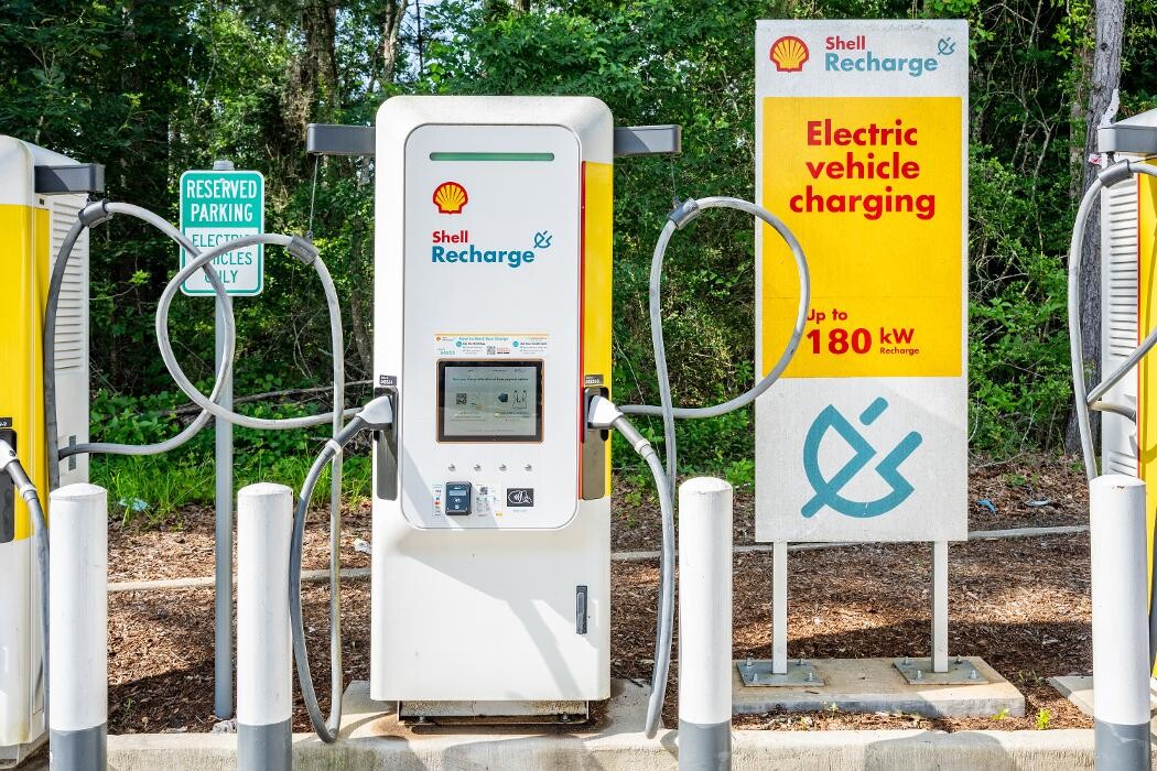 Images Shell Recharge Charging Station