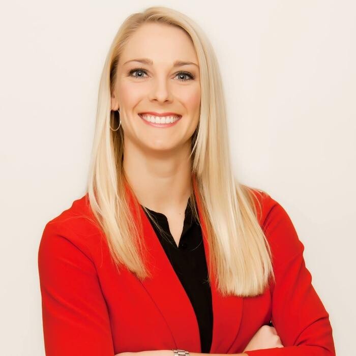 Sara Spotanski - State Farm Logo