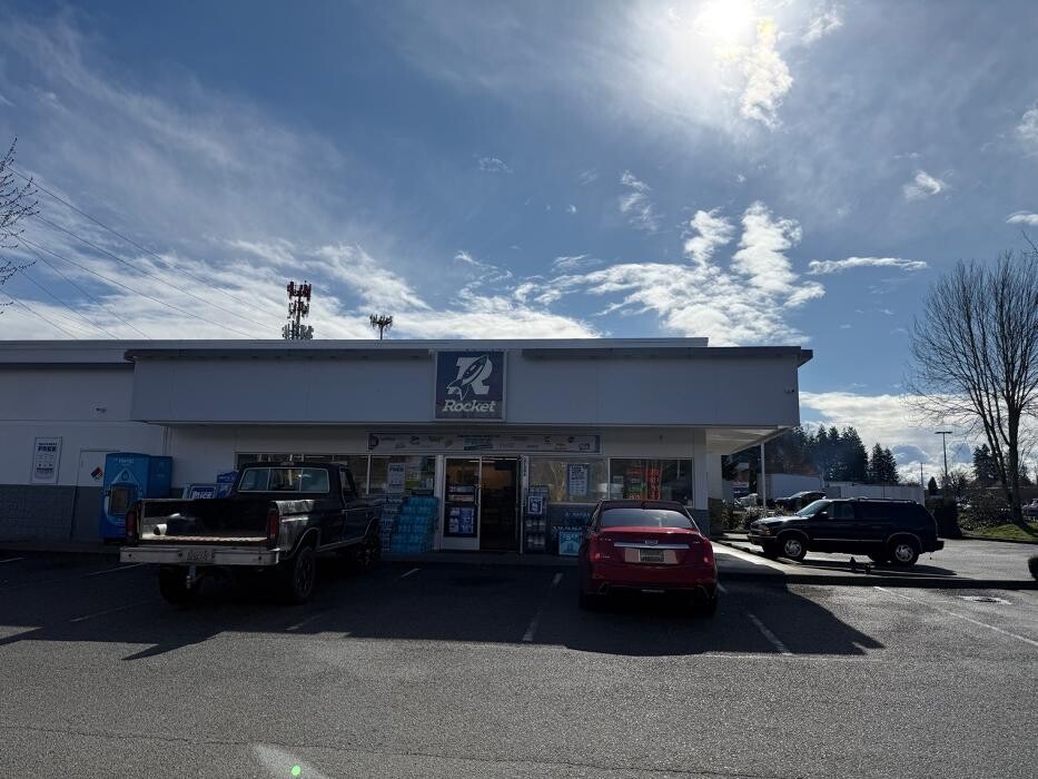 Images CoinFlip Bitcoin ATM - Rocket #5574 (Puyallup)