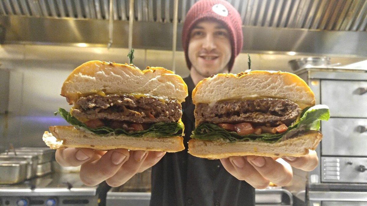 Images Diamond Knot Brewpub @ MLT