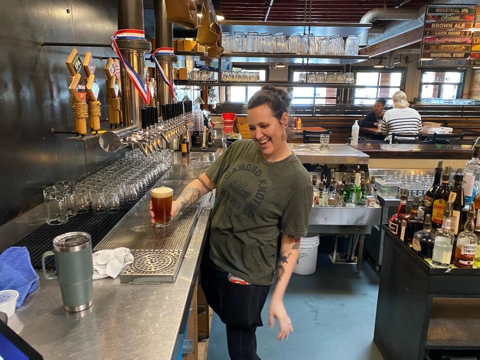 Images Diamond Knot Brewpub @ MLT