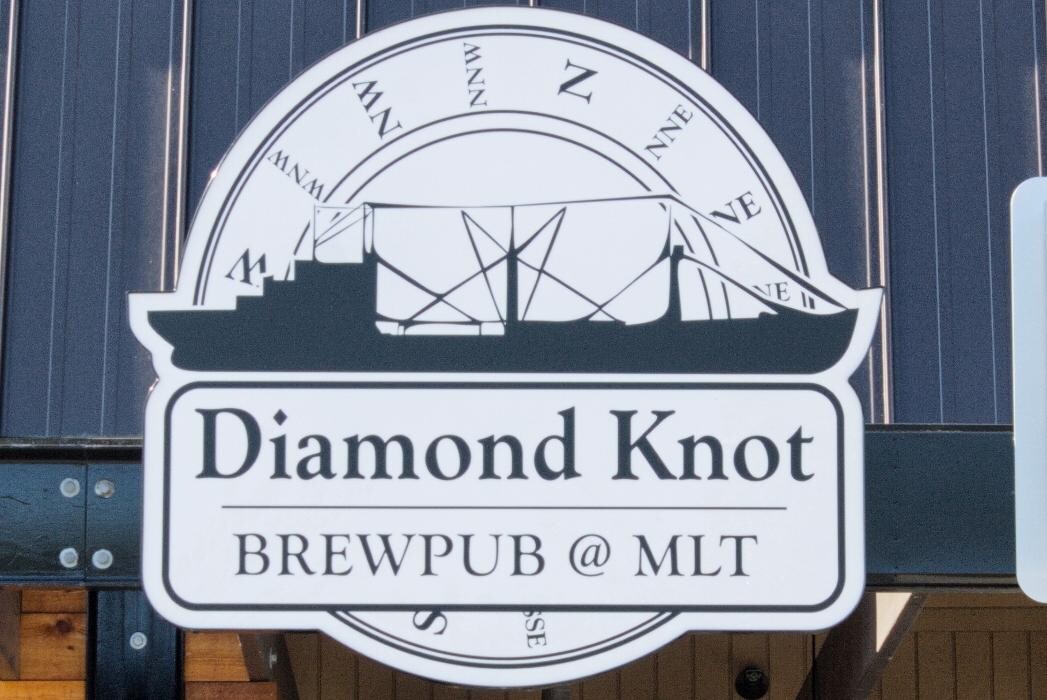 Images Diamond Knot Brewpub @ MLT