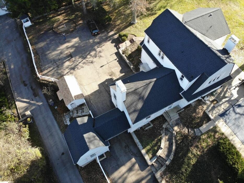 Images Four Paws Roofing & Remediation