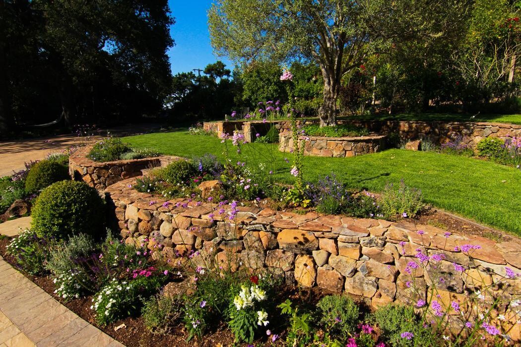 Images A&A Landscape Inc