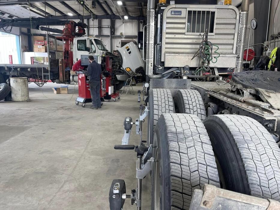 Images Granite State Truck Center