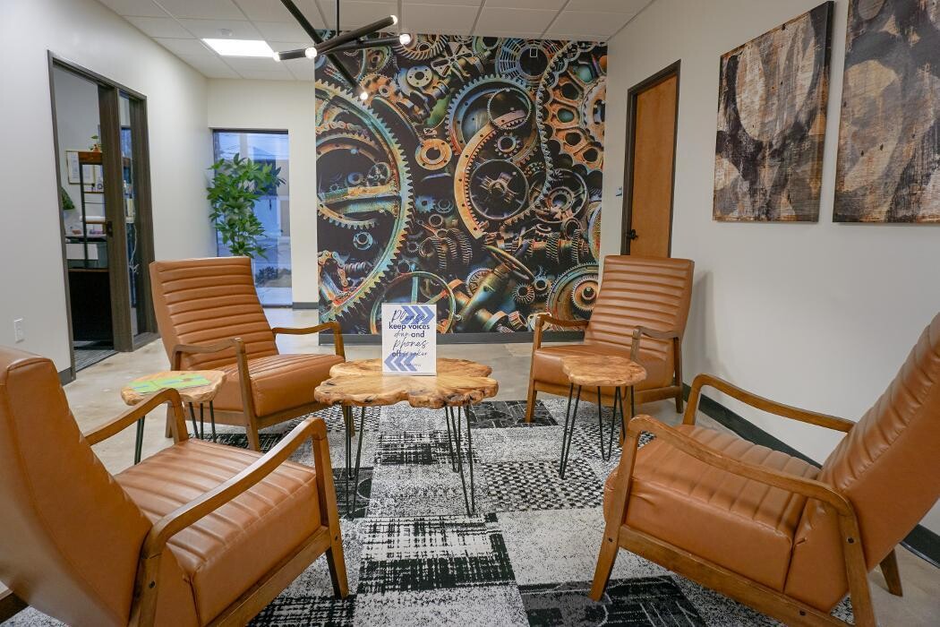 Images Urban Office - Medical Center