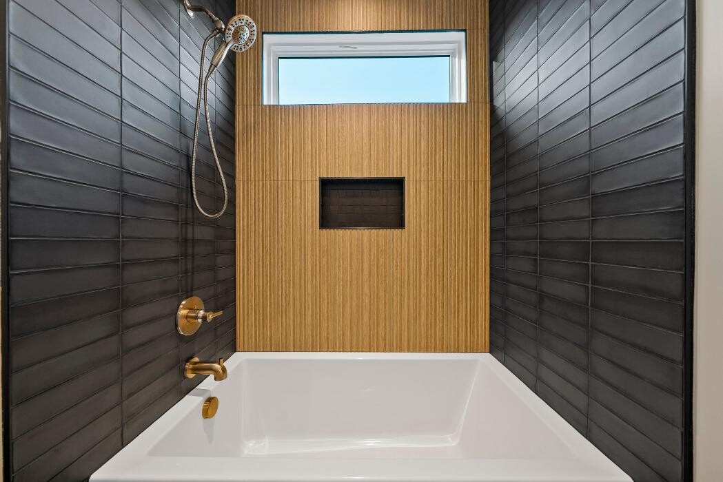 Images Tom Goodworth Construction