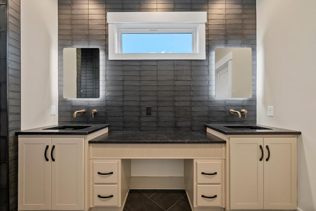 Images Tom Goodworth Construction