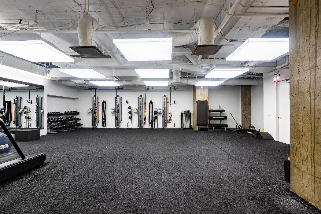 Images 1TO1 Fitness - 13th Street NW