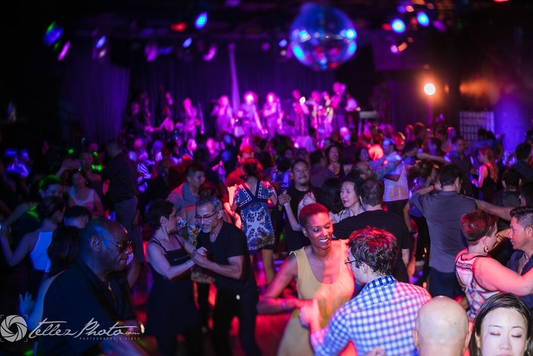 Images Salsa and Bachata at Dance Fridays - Space 550