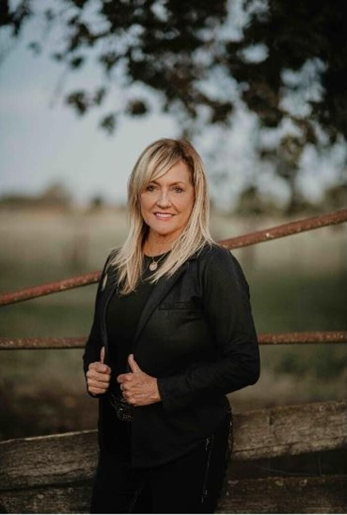 Images Bokides Hesseltine Real Estate Company