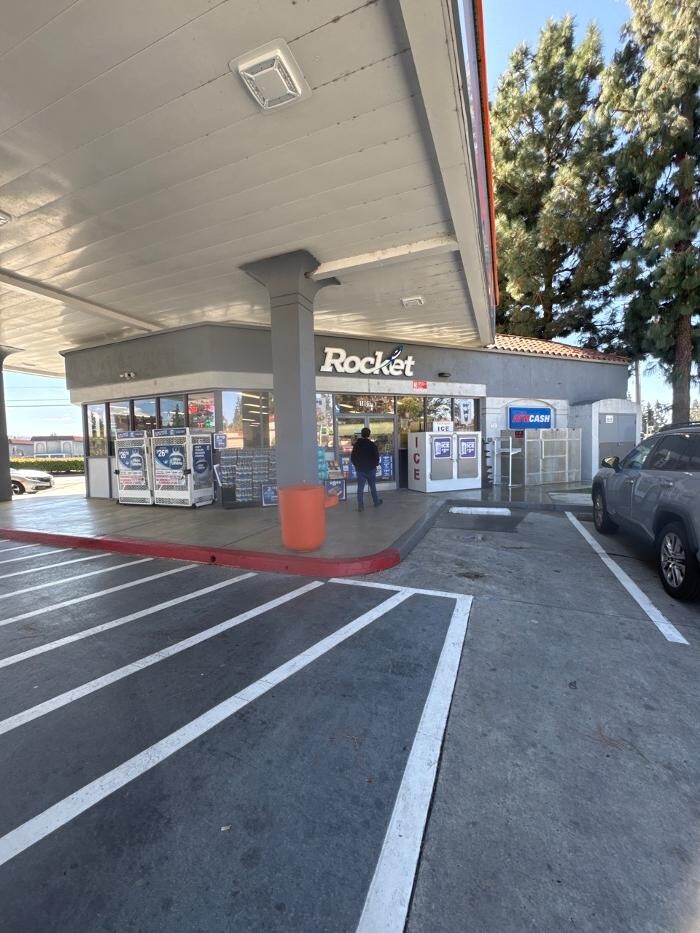 Images CoinFlip Bitcoin ATM - Rocket #683 (Placentia)