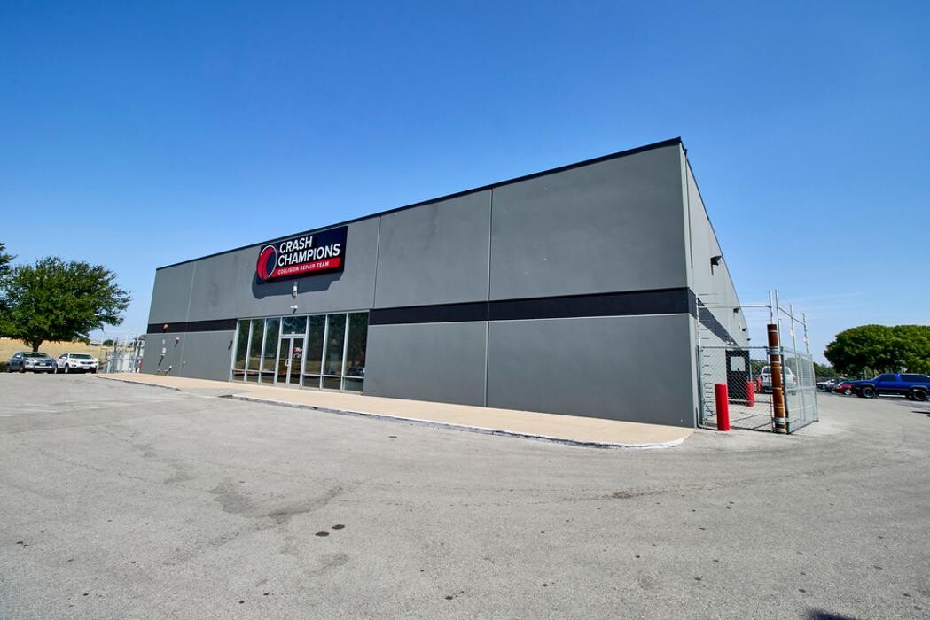 Images Crash Champions Collision Repair Benbrook