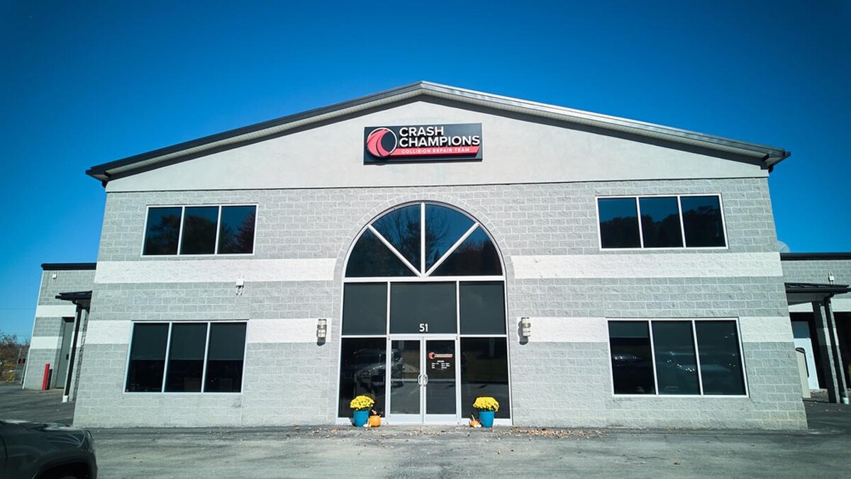 Images Crash Champions Collision Repair Malvern/Paoli