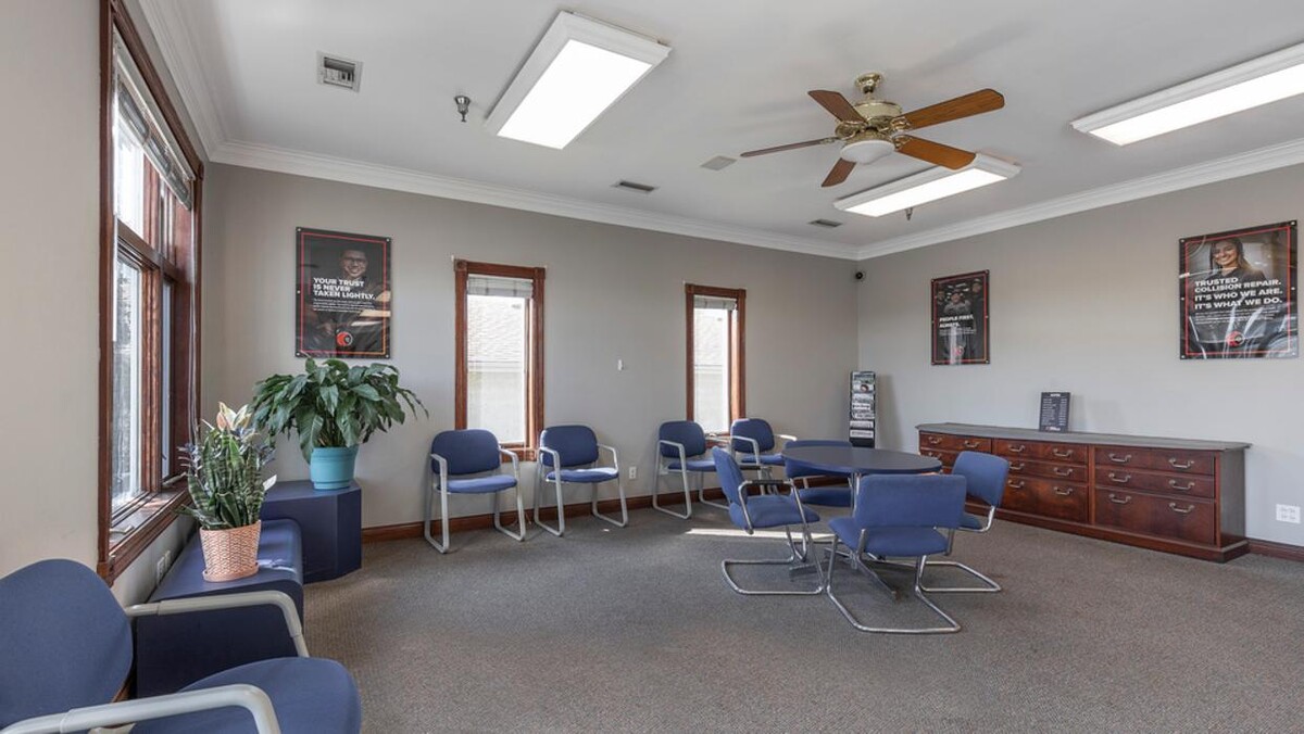 Images Crash Champions Collision Repair Oak Forest