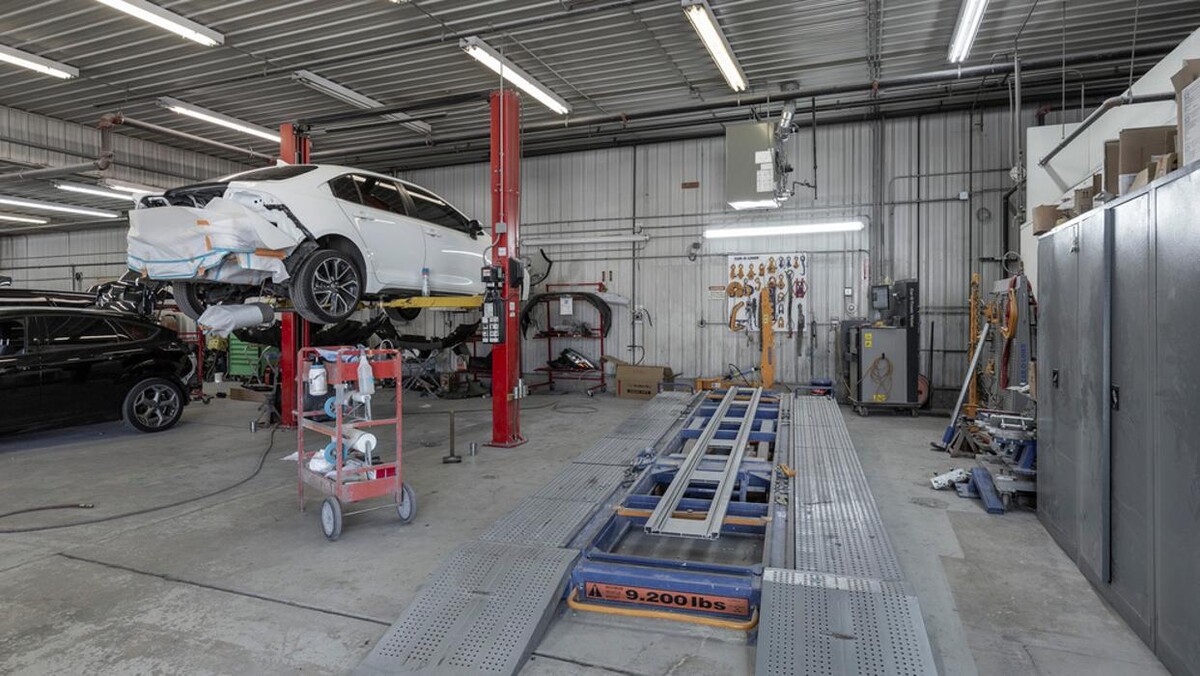 Images Crash Champions Collision Repair Oak Forest