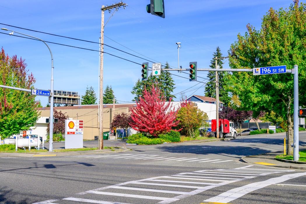 Images Crash Champions Collision Repair Alderwood
