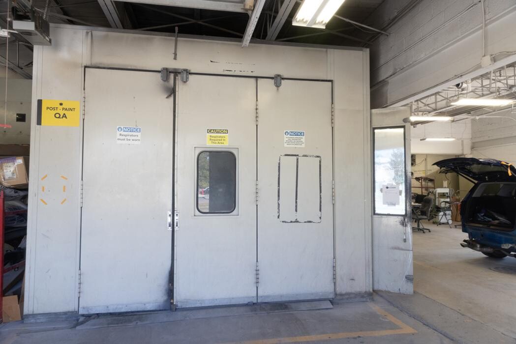 Images Crash Champions Collision Repair Center Line