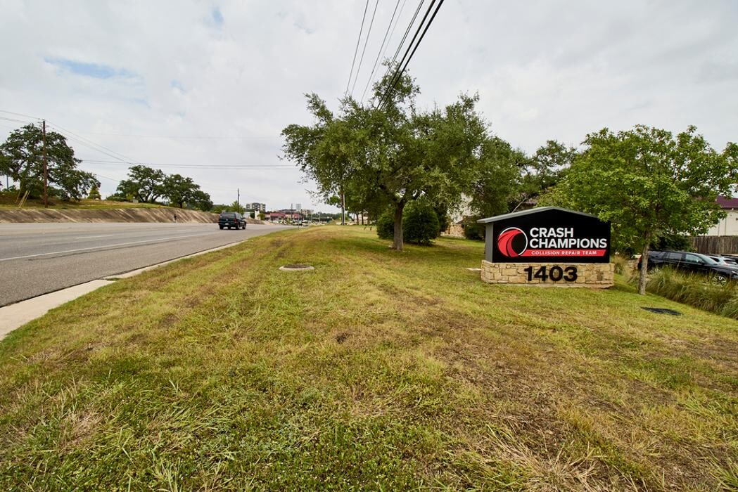 Images Crash Champions Collision Repair Lakeway