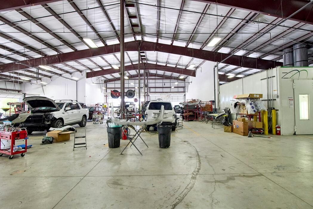 Images Crash Champions Collision Repair Lakeway