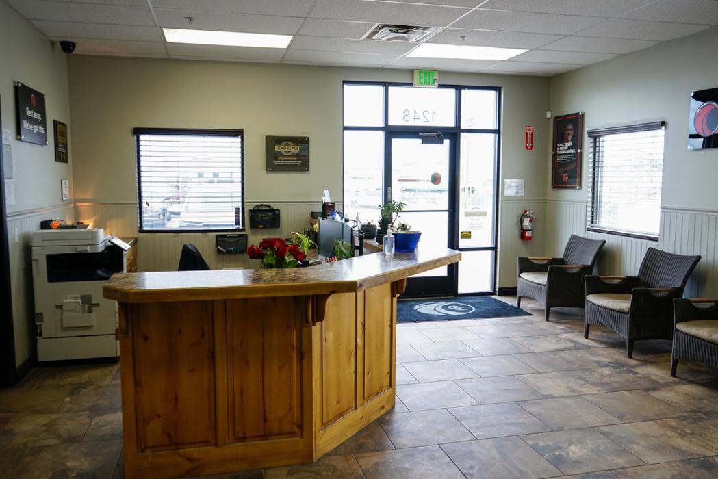 Images Crash Champions Collision Repair Tooele