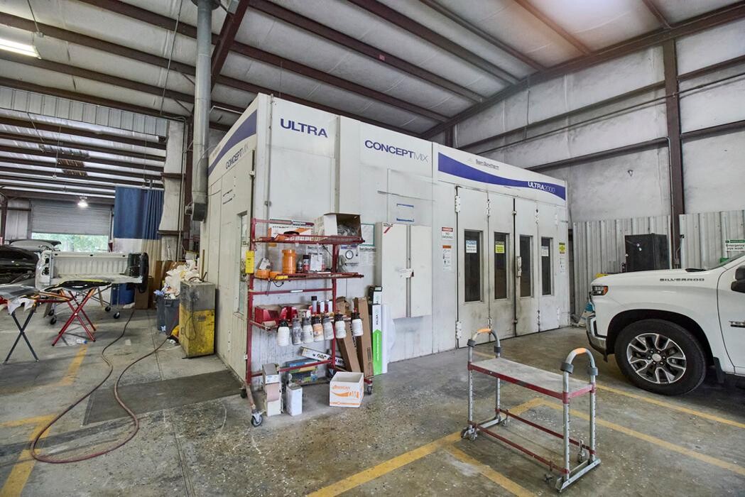 Images Crash Champions Collision Repair Lake Conroe