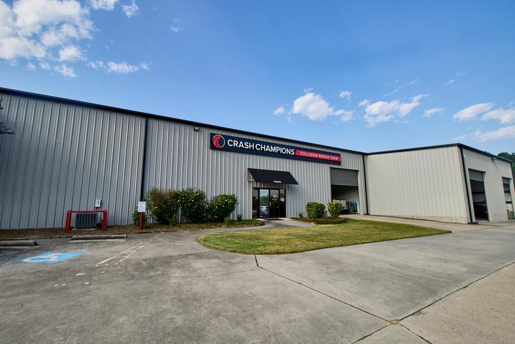 Images Crash Champions Collision Repair Lake Conroe