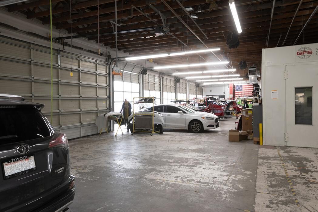 Images Crash Champions Collision Repair Kent
