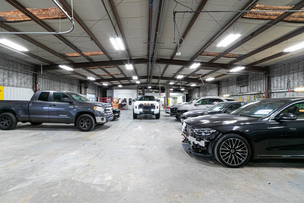 Images Crash Champions Collision Repair Alpharetta