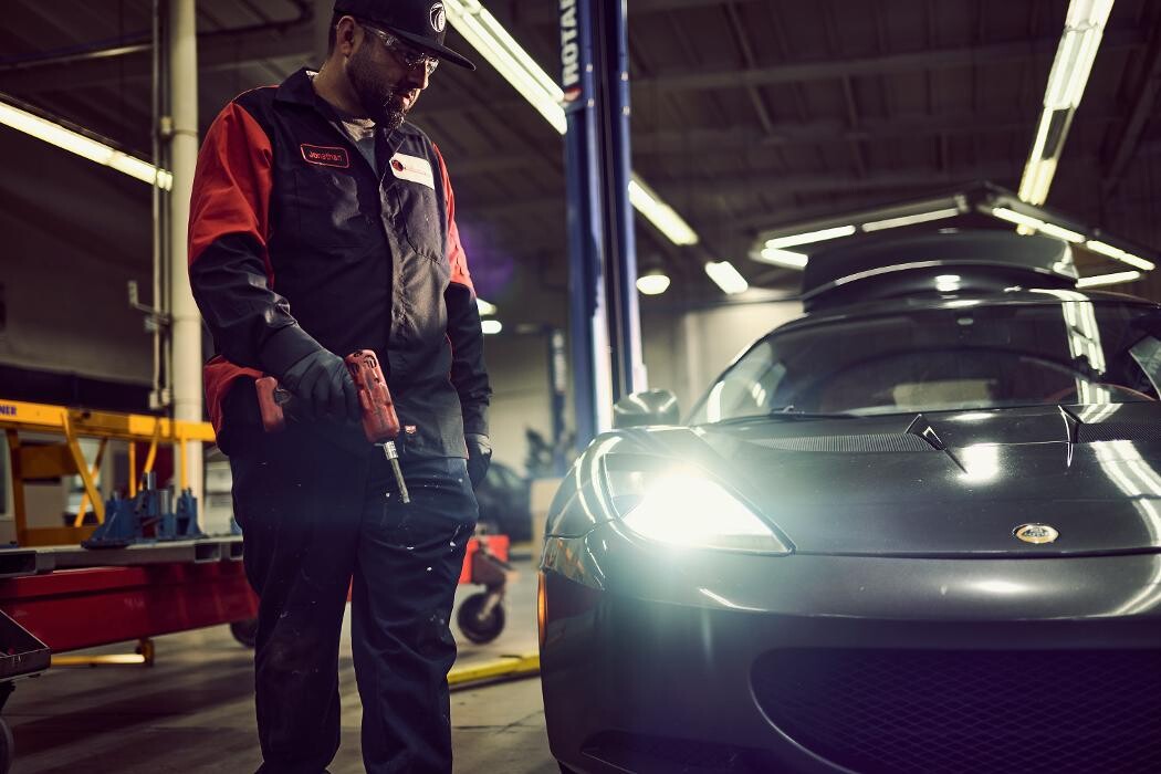 Images Crash Champions LUXE | EV Certified Repair Lubbock South