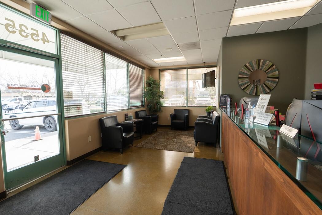 Images Crash Champions Collision Repair Brentwood