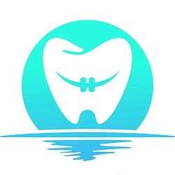 Beaches and Braces Logo