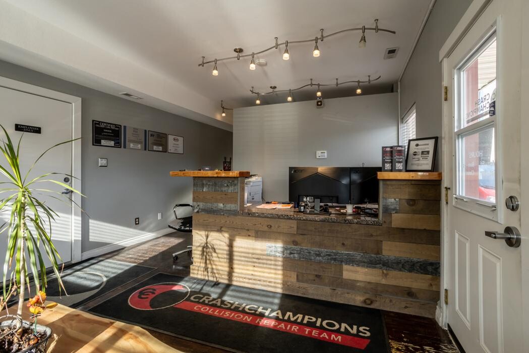 Images Crash Champions Collision Repair Bellingham Queen