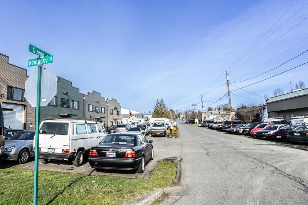Images Crash Champions Collision Repair Bellingham Queen