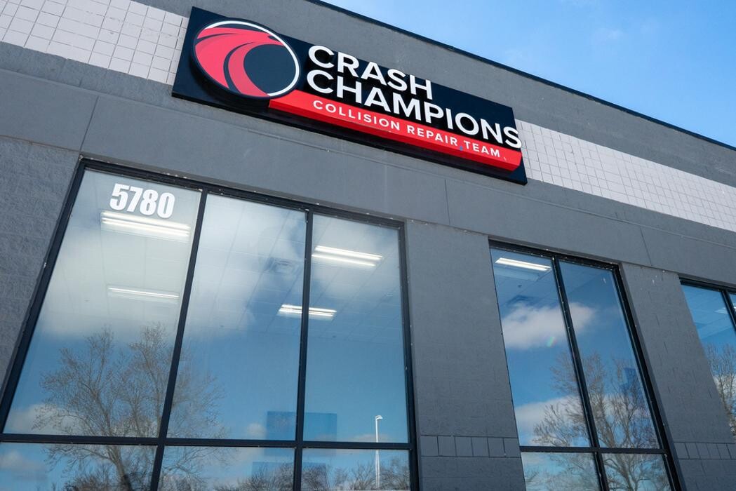 Images Crash Champions LUXE | EV Certified Repair Antioch Crossings