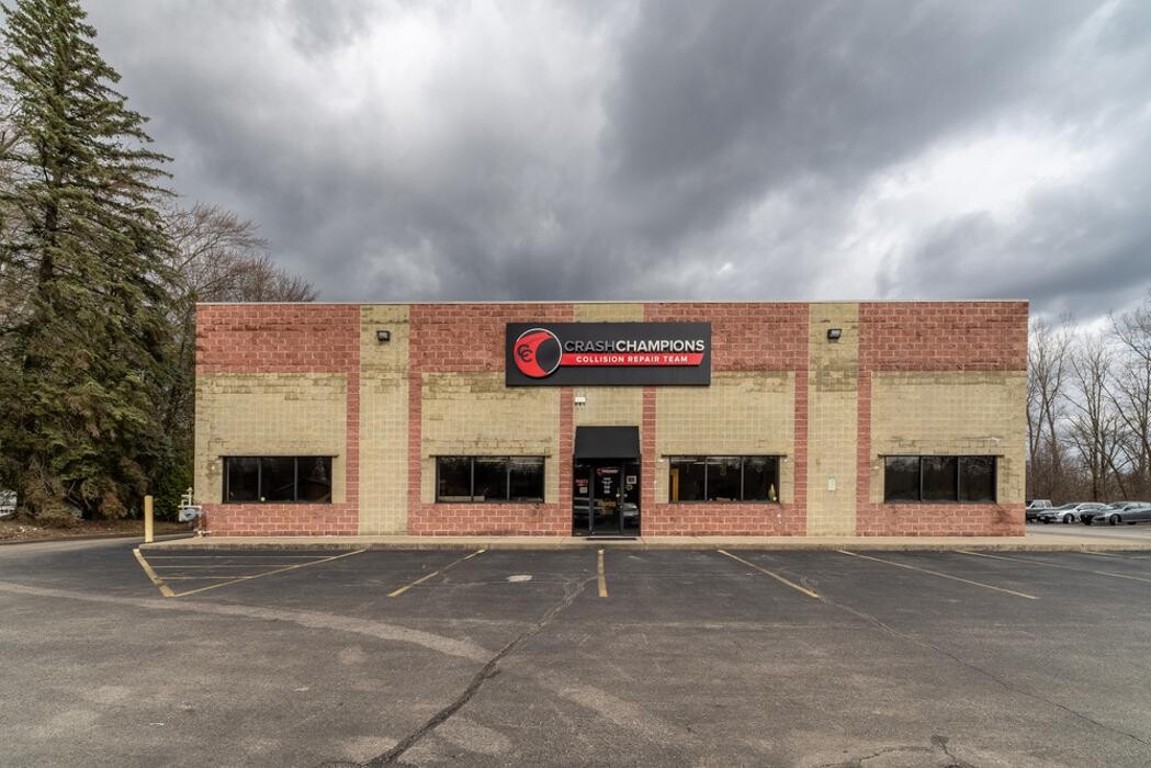 Images Crash Champions Collision Repair Akron Green