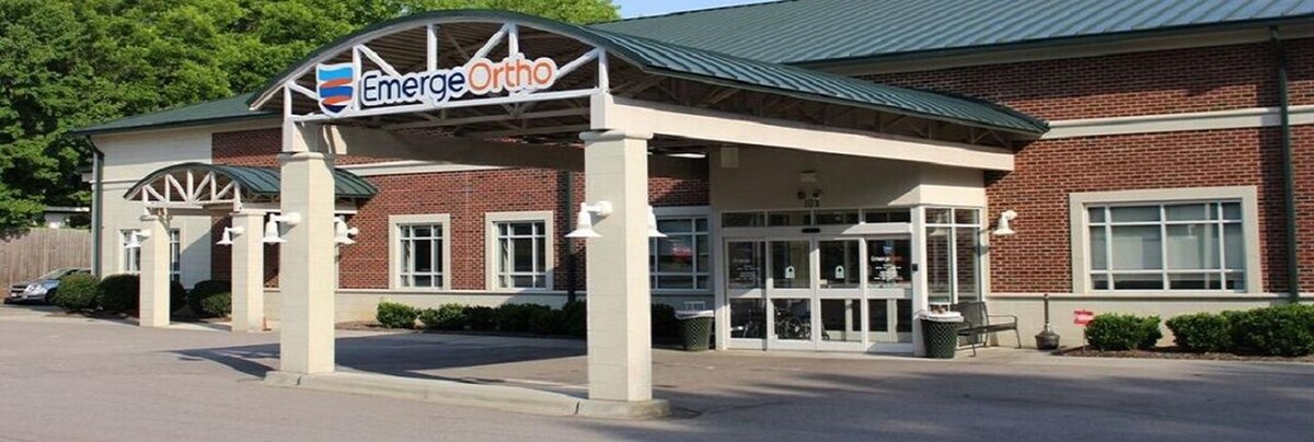 Images EmergeOrtho Oxford | Orthopedic Clinic