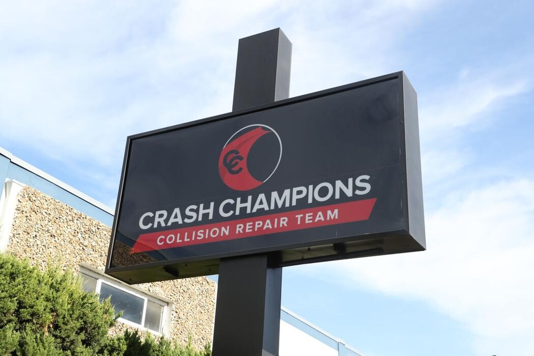 Images Crash Champions LUXE | EV Certified Repair Burke South